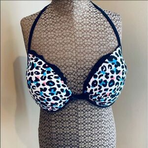 Bikini Top‎